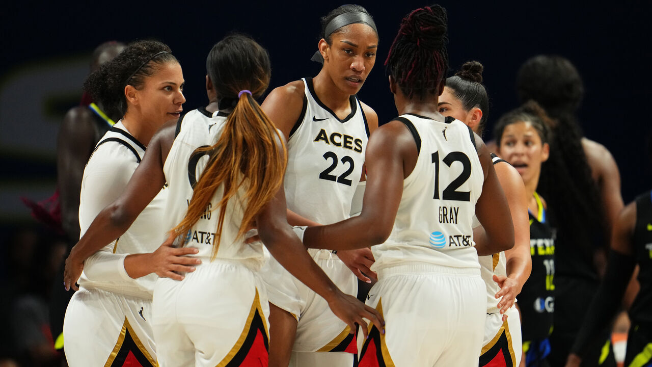ARLINGTON, TX - SEPTEMBER 29: A'ja Wilson #22 of the Las Vegas Aces with teammates during the game against the Dallas Wings on September 29, 2023 at the College Park Center in Arlington, TX. Mandatory Copyright Notice: Copyright 2023 NBAE