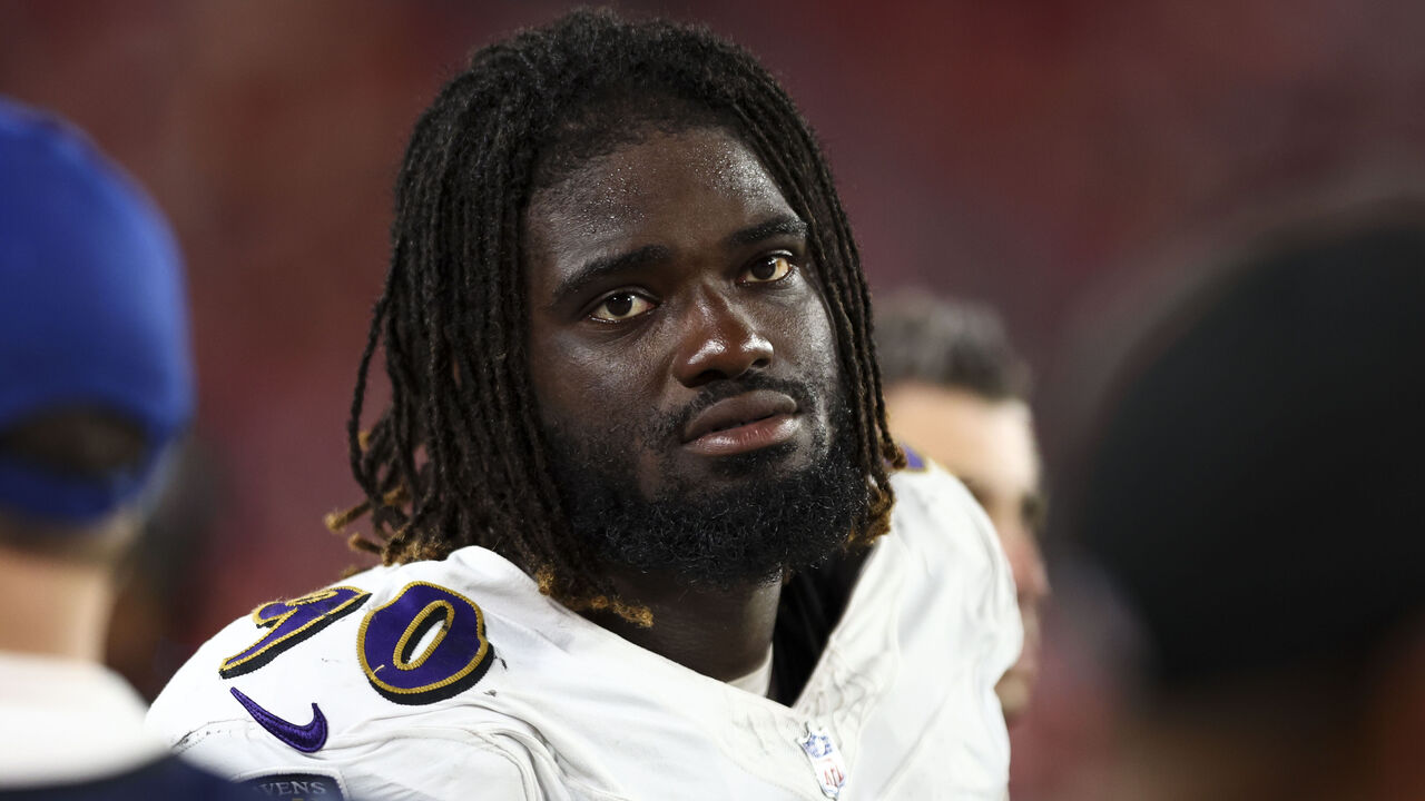 Ravens put linebacker David Ojabo on injured reserve with ankle and knee  problems - WTOP News