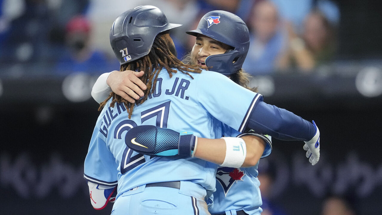 Texas Rangers blast off on Toronto Blue Jays for series-clinching