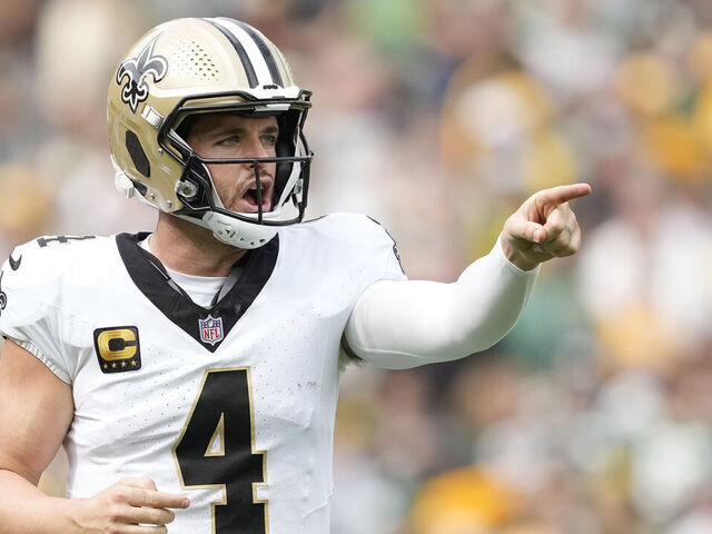 Saints QB Derek Carr active vs. Buccaneers