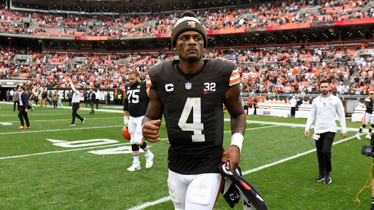 CLEVELAND, OHIO - SEPTEMBER 24: Deshaun Watson #4 of the Cleveland Browns runs onto the field after the teams 27-3 win over the Tennessee Titans at Cleveland Browns Stadium on September 24, 2023 in Cleveland, Ohio.