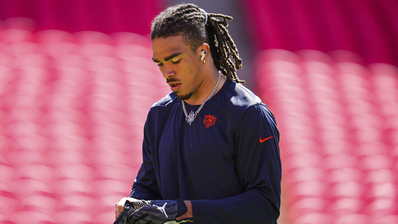 KANSAS CITY, MO - SEPTEMBER 24: Chase Claypool #10 of the Chicago Bears warms up prior to at GEHA Field at Arrowhead Stadium on September 24, 2023 in Kansas City, Missouri.