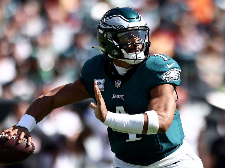 Hurts' breakthrough passing game resembles 2022, and so does 4-0 start for  NFC champion Eagles