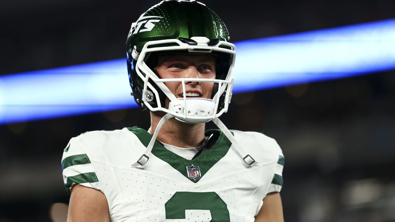 EAST RUTHERFORD, NJ - OCTOBER 01: Zach Wilson #2 of the New York Jets smiles prior to an NFL football game against the Kansas City Chiefs at MetLife Stadium on October 1, 2023 in East Rutherford, New Jersey.