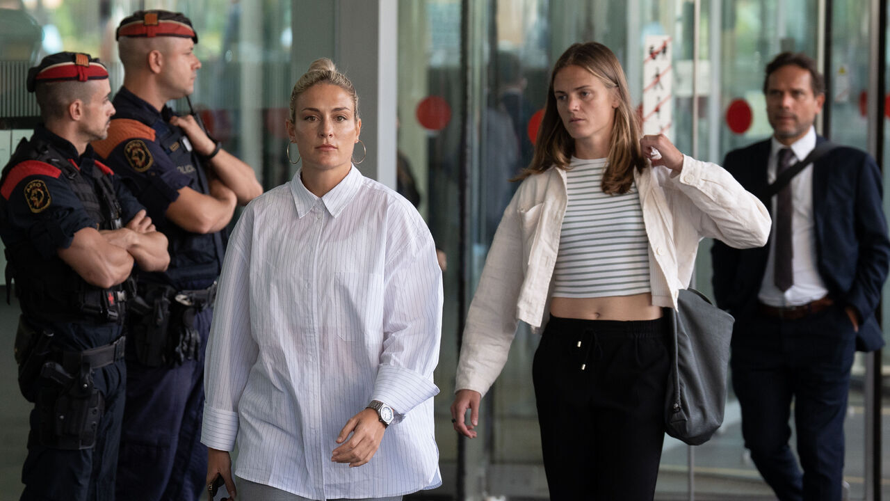 BARCELONA CATALONIA, SPAIN - OCTOBER 02: The national team players Alexia Putellas (3r) and Irene Paredes (2r) on their way out of their testimony at the Ciutat de la Justicia, on 02 October, 2023 in Barcelona, Catalonia, Spain. The judge of the Audiencia Nacional, who is investigating the former president of the Royal Spanish Football Federation (RFEF) Luis Rubiales for the kiss he gave to the player Jennifer Hermoso at the World Cup trophy ceremony in Sydney (Australia), today took testimony as witnesses to the players Alexia Putellas, Irene Paredes and Misa Rodriguez. The first two have appeared by videoconference and the third in person, before the head of the Central Court of Instruction Number 1, Francisco de Jorge, who is investigating alleged crimes of sexual assault and coercion against Rubiales for the kiss on the mouth.