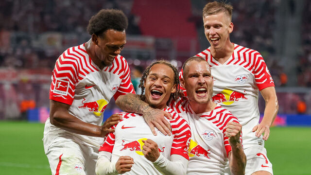 25 August 2023, Saxony, Leipzig: Soccer: Bundesliga, Matchday 2, RB Leipzig - VfB Stuttgart at the Red Bull Arena. Leipzig players Lois Openda (l-r), Xavi Simons, David Raum and Dani Olmo cheer after a goal. Photo: Jan Woitas/dpa - IMPORTANT NOTE: In accordance with the requirements of the DFL Deutsche Fußball Liga and the DFB Deutscher Fußball-Bund, it is prohibited to use or have used photographs taken in the stadium and/or of the match in the form of sequence pictures and/or video-like photo series.