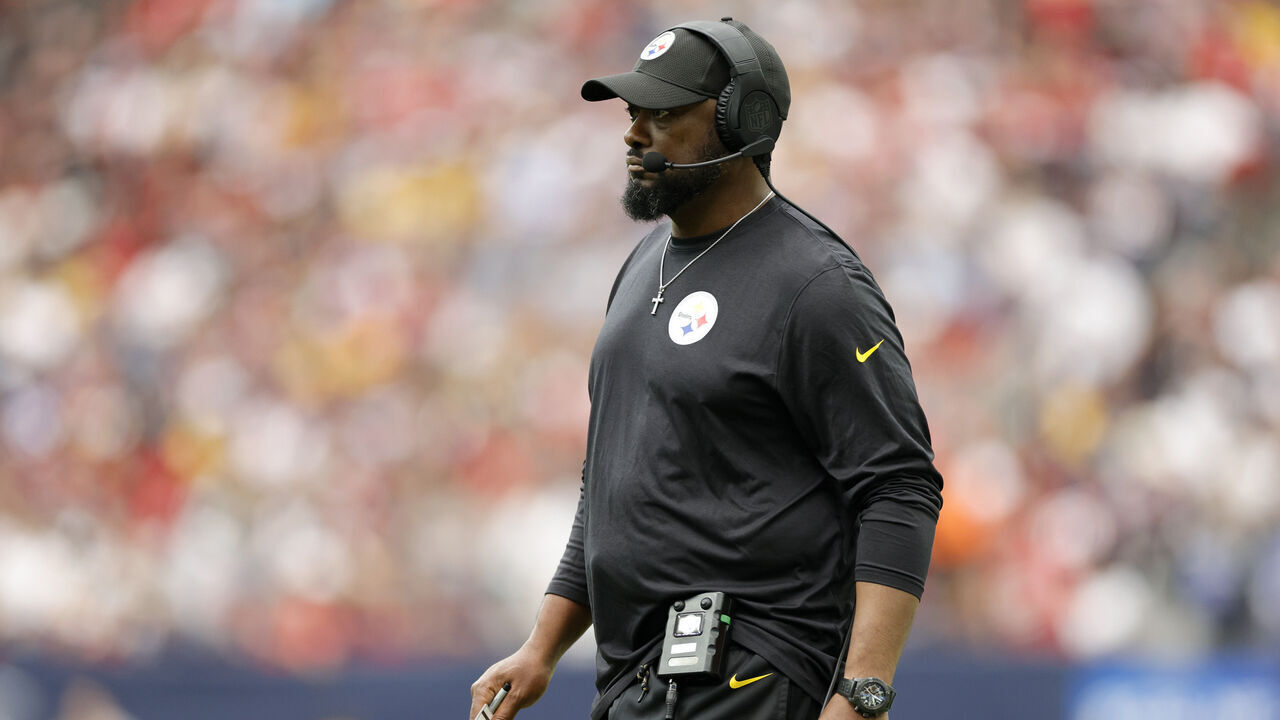 HOUSTON, TEXAS - OCTOBER 01: Head coach Mike Tomlin of the Pittsbugh Steelers looks on during the second quarter against the Houston Texans at NRG Stadium on October 01, 2023 in Houston, Texas.
