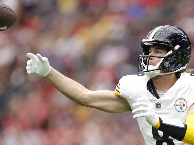 Mike Tomlin says Kenny Pickett will participate in practice despite bone  bruise