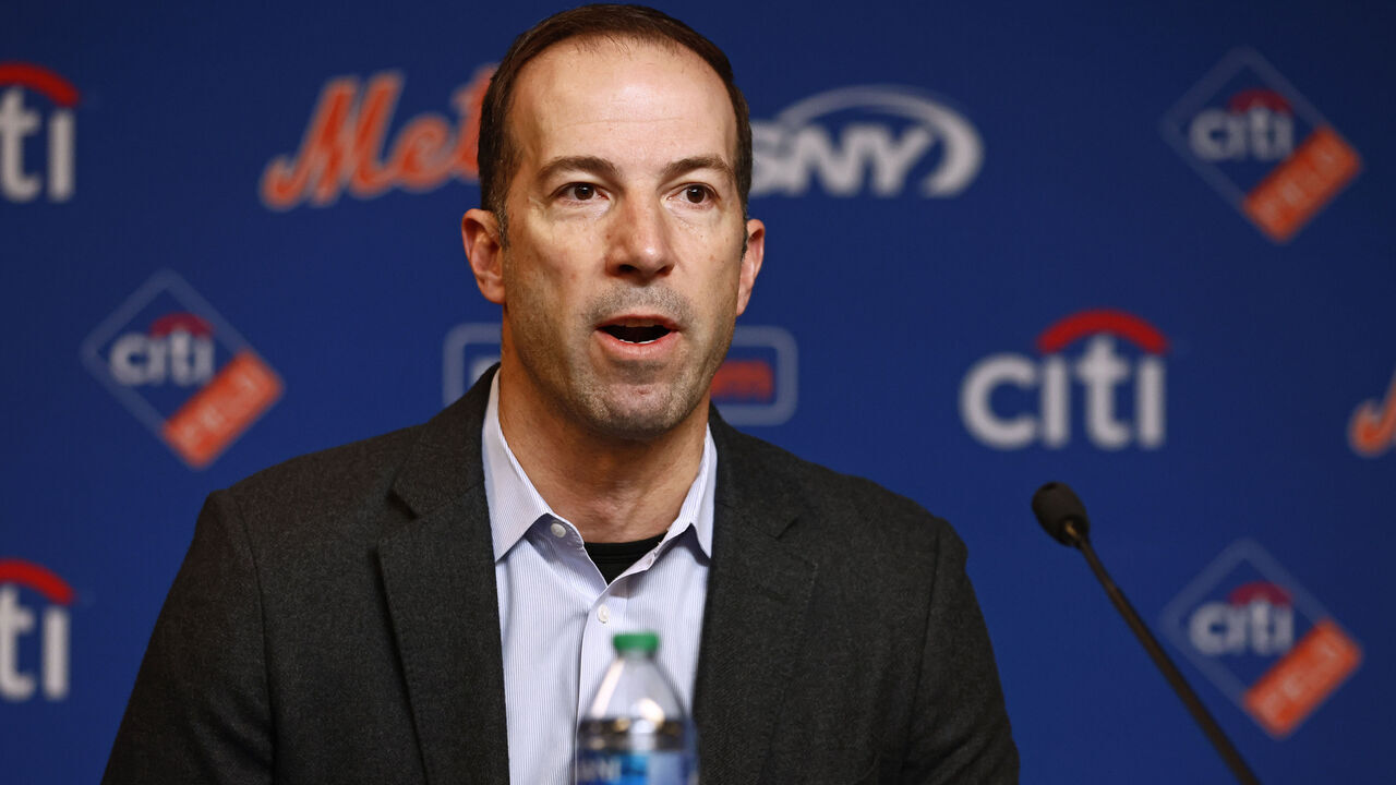 NEW YORK, NY - DECEMBER 20: General manager Billy Eppler of the New York Mets talks during a press conference to introduce pitcher Justin Verlander at Citi Field on December 20, 2022 in New York City.