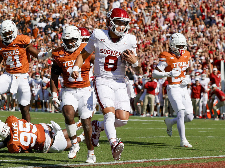 Saturday's top 25: Texas upsets Oklahoma on late field goal