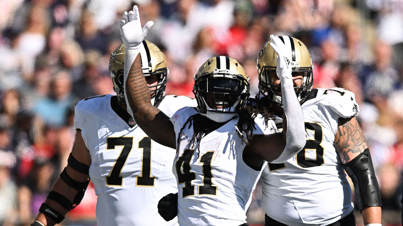 Kamara's fumbles lead to Saints 1st shutout loss in 21 years