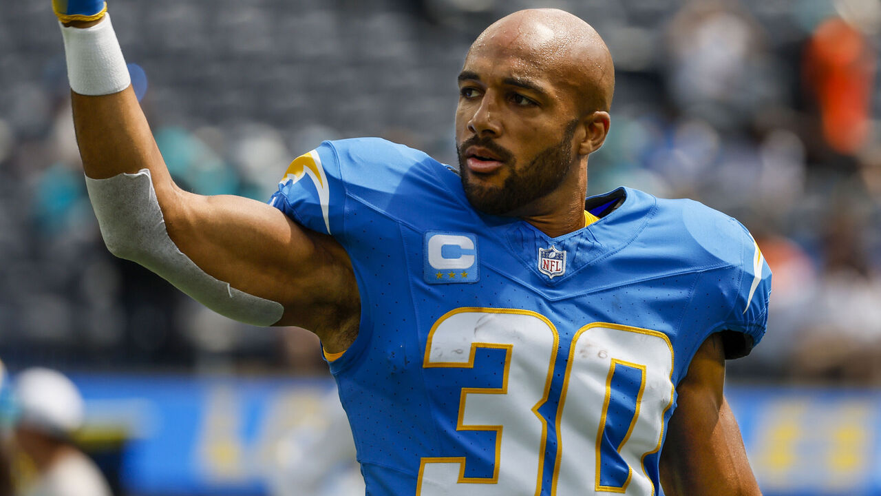 Austin Ekeler Expects to Return in Week 6 Against Cowboys