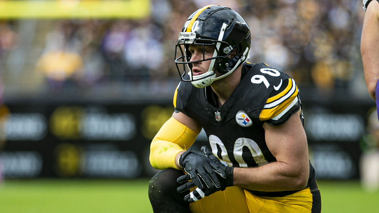 PITTSBURGH, PA - OCTOBER 08: Pittsburgh Steelers linebacker T.J. Watt (90) looks on during the regular season NFL football game between the Baltimore Ravens and Pittsburgh Steelers on October 08, 2023 at Acrisure Stadium in Pittsburgh, PA.