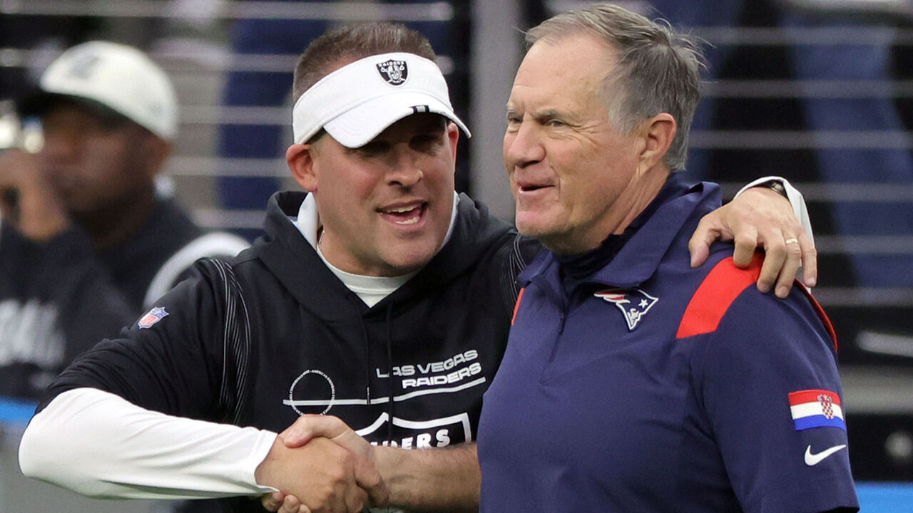 LAS VEGAS, NEVADA - DECEMBER 18: Head coach Josh McDaniels (L) of the Las Vegas Raiders and head coach Bill Belichick of the New England Patriots shake hands as they talk before their game at Allegiant Stadium on December 18, 2022 in Las Vegas, Nevada. The Raiders defeated the Patriots 30-24.