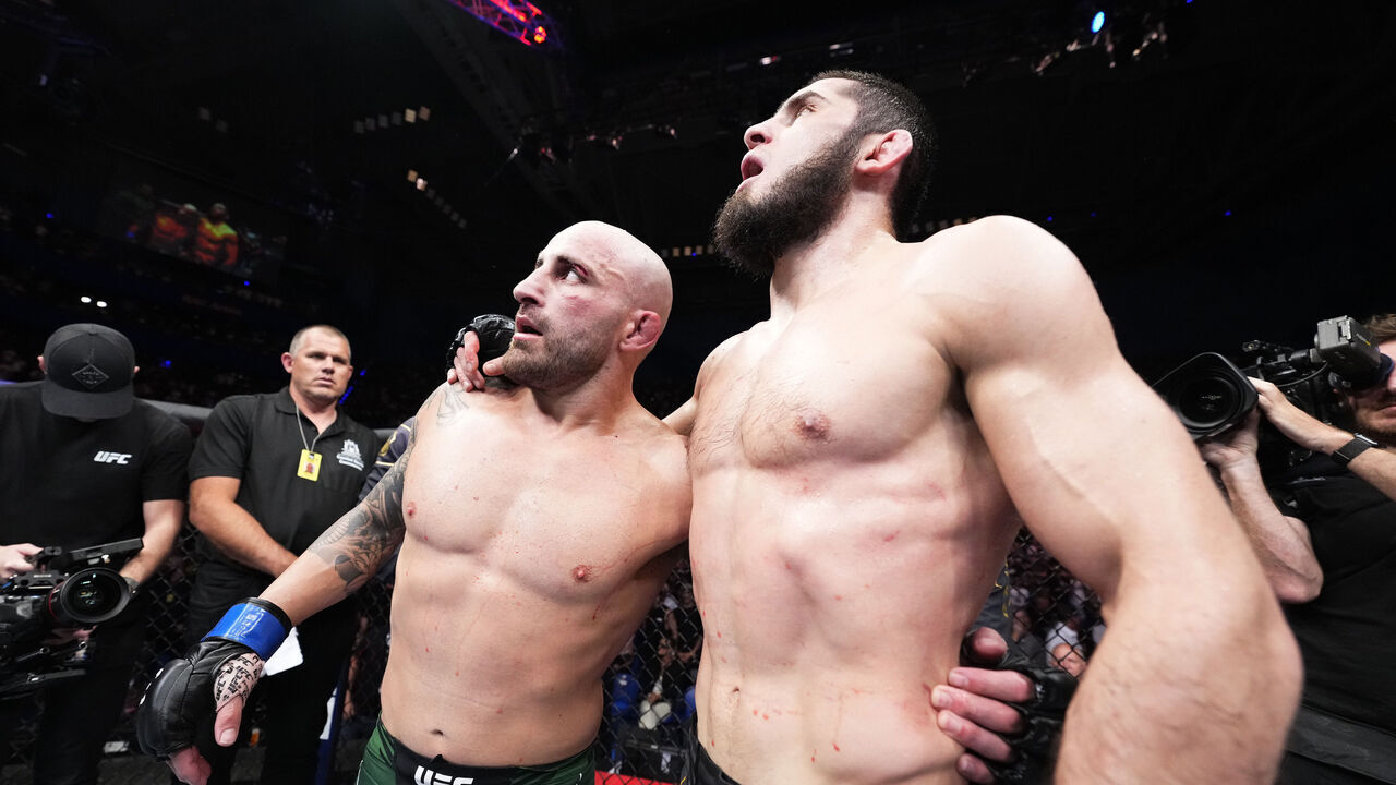 PERTH, AUSTRALIA - FEBRUARY 12: (R-L) Islam Makhachev of Russia and Alexander Volkanovski of Australia talk after their UFC lightweight championship fight during the UFC 284 event at RAC Arena on February 12, 2023 in Perth, Australia.