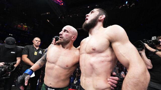 PERTH, AUSTRALIA - FEBRUARY 12: (R-L) Islam Makhachev of Russia and Alexander Volkanovski of Australia talk after their UFC lightweight championship fight during the UFC 284 event at RAC Arena on February 12, 2023 in Perth, Australia.