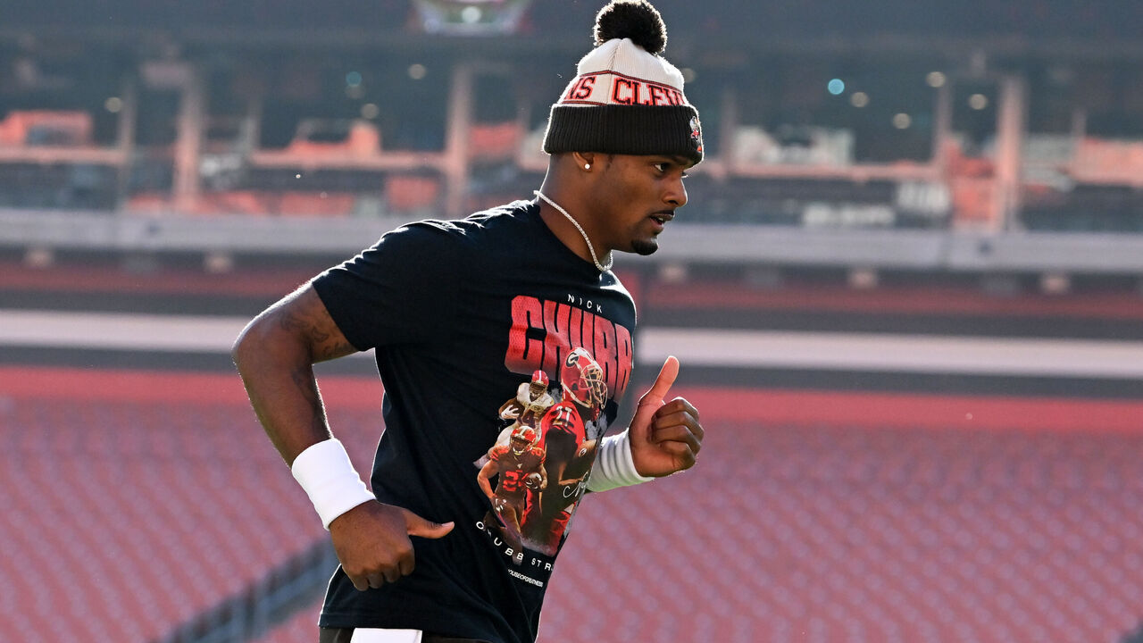 CLEVELAND, OHIO - OCTOBER 01: Deshaun Watson #4 of the Cleveland Browns warms up prior to a game against the Baltimore Ravens at Cleveland Browns Stadium on October 01, 2023 in Cleveland, Ohio.
