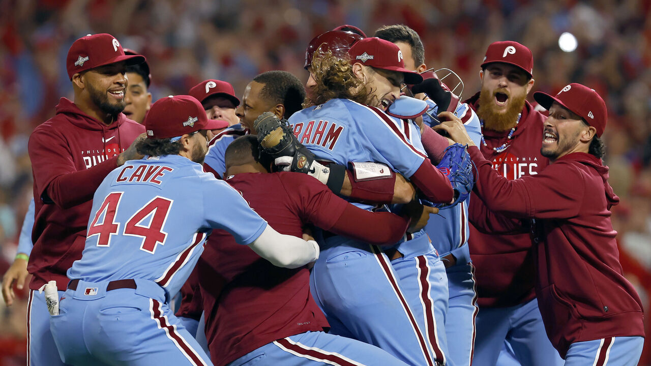 PHILADELPHIA, PENNSYLVANIA - OCTOBER 12: The Philadelphia Phillies celebrate after beating the Atlanta Braves 3-1 in Game Four of the Division Series at Citizens Bank Park on October 12, 2023 in Philadelphia, Pennsylvania.