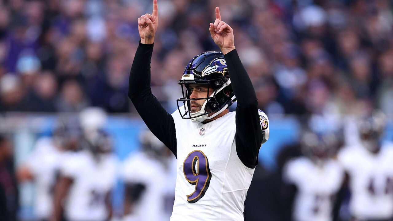LONDON, ENGLAND - OCTOBER 15: Justin Tucker #9 of the Baltimore Ravens celebrates a 41 yard field goal in the first quarter during the 2023 NFL London Games match between Baltimore Ravens and Tennessee Titans at Tottenham Hotspur Stadium on October 15, 2023 in London, England.