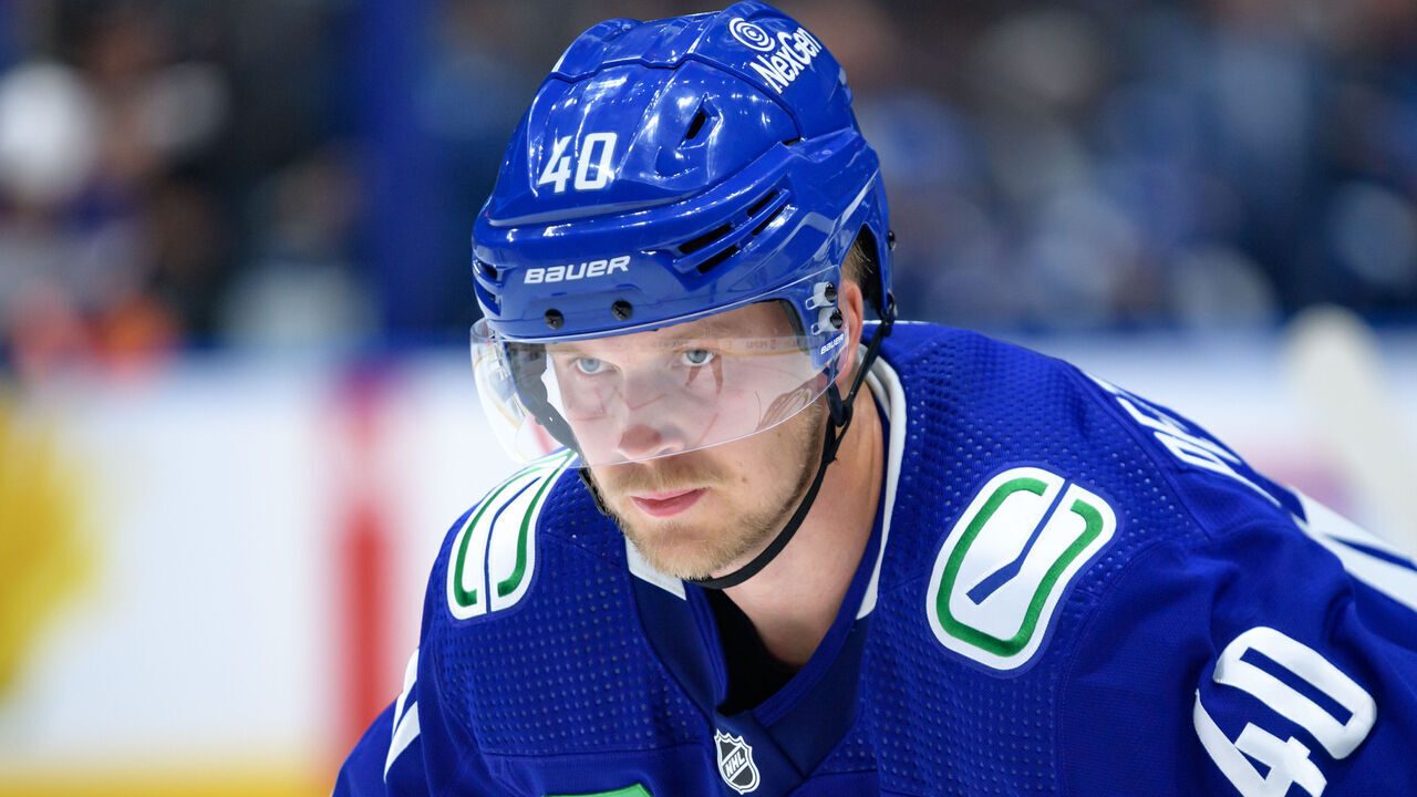 VANCOUVER, CANADA - OCTOBER 11: Elias Pettersson #40 of the Vancouver Canucks waits for a face-off during the third period of their NHL game against the Edmonton Oilers at Rogers Arena on October 11, 2023 in Vancouver, British Columbia, Canada.