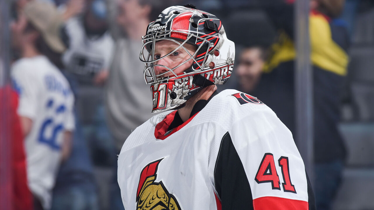 LOS ANGELES, CA - MARCH 11: Craig Anderson #41 of the Ottawa Senators looks on during the second period against the Los Angeles Kings at STAPLES Center on March 11, 2020 in Los Angeles, California.