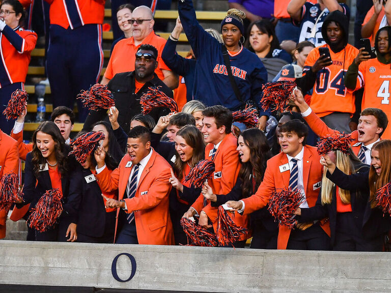CFB Week 8 best bets: Preying on suspect pass defense in the Saturday 7 - Vimarsana News