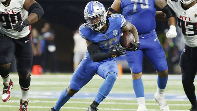 DETROIT, MICHIGAN - SEPTEMBER 24: Jahmyr Gibbs #26 of the Detroit Lions runs the ball up the field during a game against the Atlanta Falcons at Ford Field on September 24, 2023 in Detroit, Michigan.