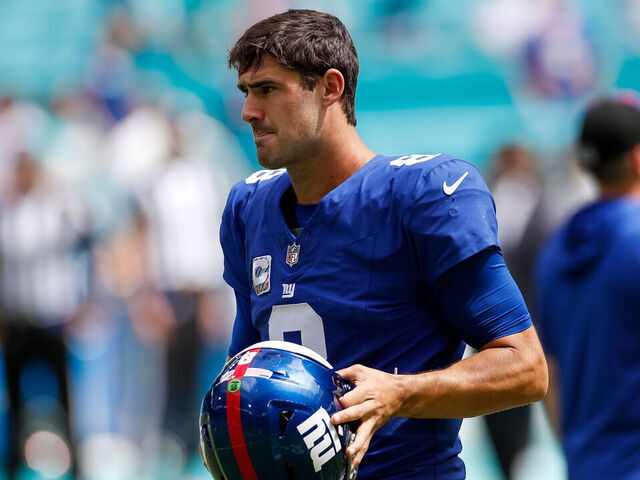 New York Giants QB Daniel Jones doubtful with hamstring injury - ESPN