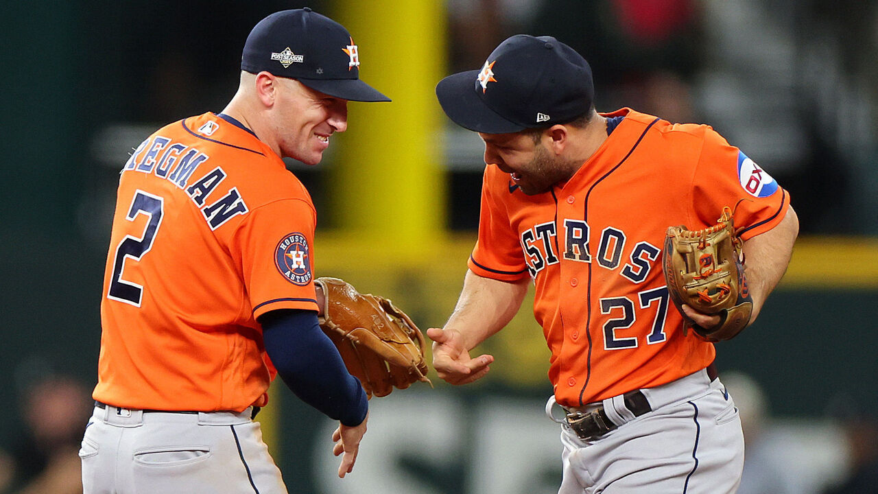 Astros are selling both Craig and Cavan Biggio jerseys at Minute