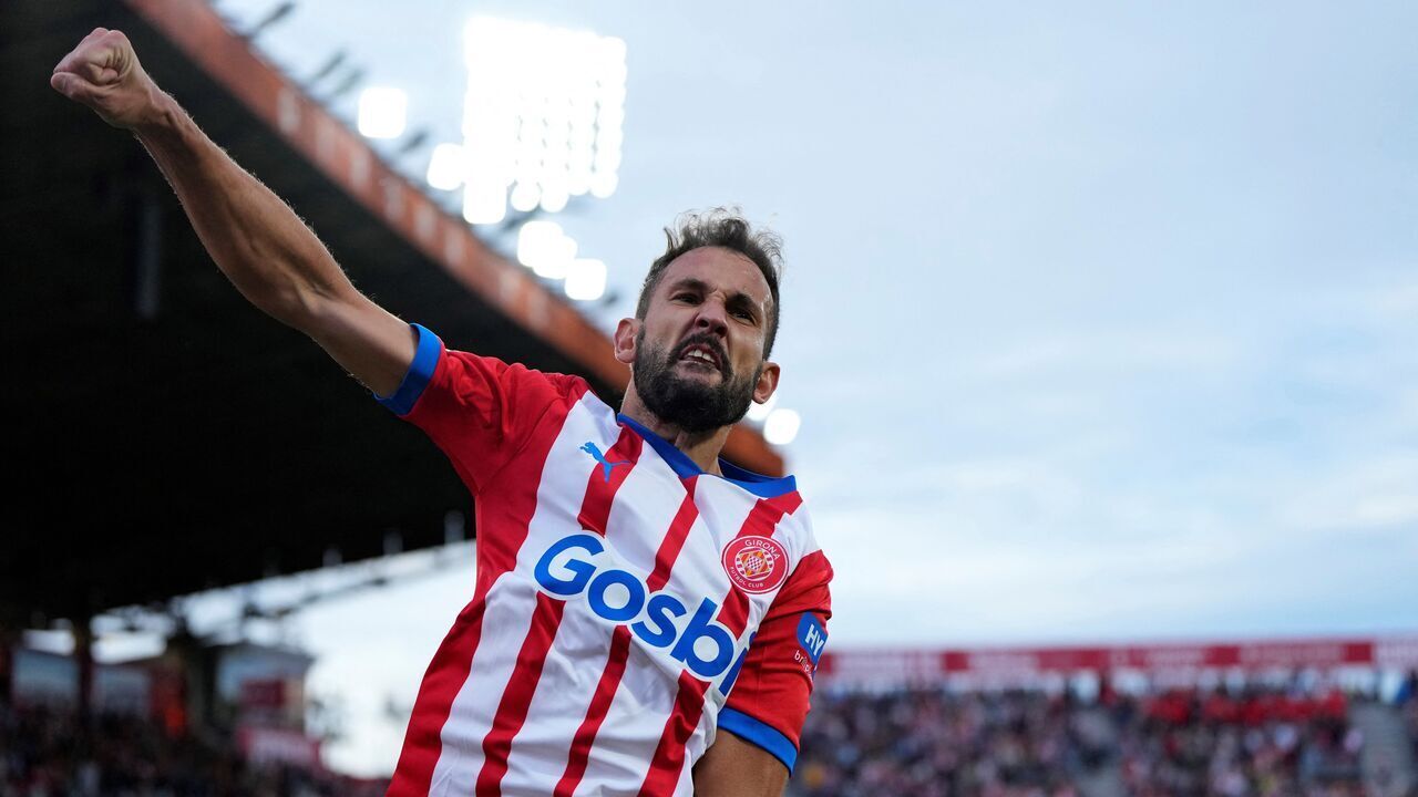 Girona's Uruguayan forward #07 Cristhian Stuani celebrates scoring his team's fifth goal during the Spanish league football match between Girona FC and UD Almeria at the Montilivi stadium in Girona on October 22, 2023.