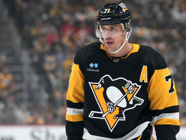 PITTSBURGH, PENNSYLVANIA - OCTOBER 14: Evgeni Malkin #71 of the Pittsburgh Penguins during the first period against the Calgary Flames at PPG PAINTS Arena on October 14, 2023 in Pittsburgh, Pennsylvania.