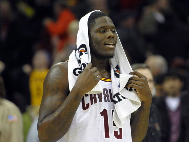 Timberwolves head coach Flip Saunders says he's not letting Anthony Bennett shoot 3's