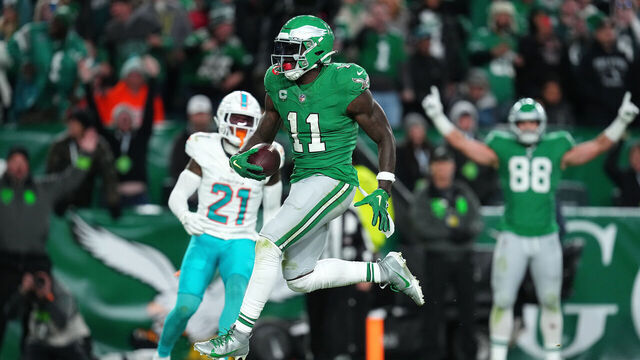 PHILADELPHIA, PENNSYLVANIA - OCTOBER 22: A.J. Brown #11 of the Philadelphia Eagles scores a touchdown on a pass play during the second half of a game against the Miami Dolphins at Lincoln Financial Field on October 22, 2023 in Philadelphia, Pennsylvania.