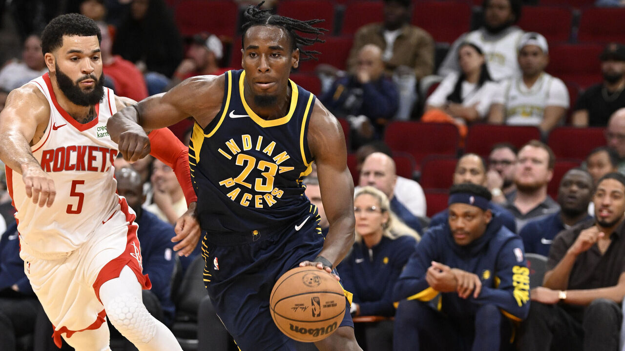 Basketball: Indiana Pacers Aaron Nesmith (23) in action, drives to the basket vs Houston Rockets during a preseason game at the Toyota Center. Houston, TX 10/10/2023 CREDIT: Greg Nelson (Set Number: X164440 TK1)