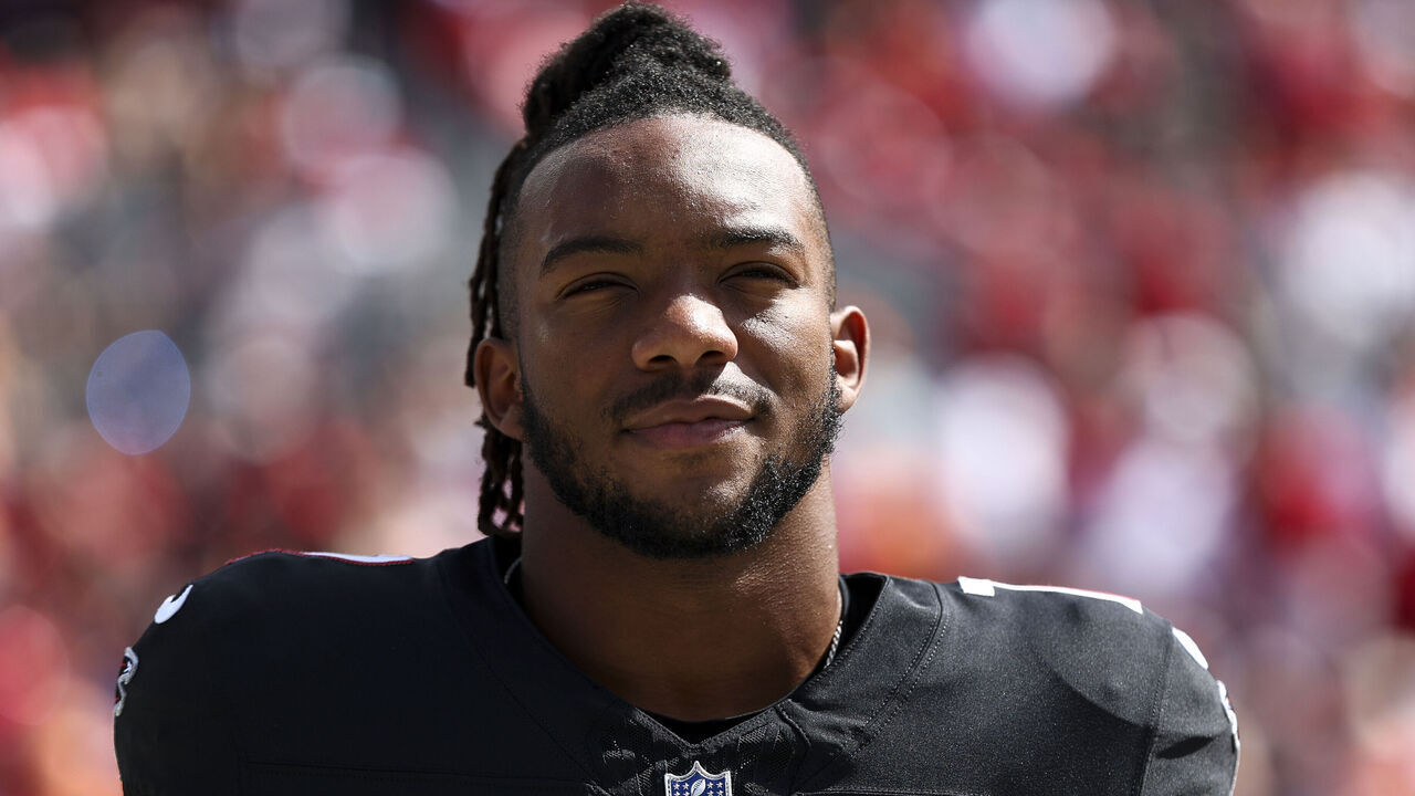 TAMPA, FL - OCTOBER 22: Bijan Robinson #7 of the Atlanta Falcons stands on the sidelines during the national anthem prior to an NFL football game against the Tampa Bay Buccaneers at Raymond James Stadium on October 22, 2023 in Tampa, Florida.