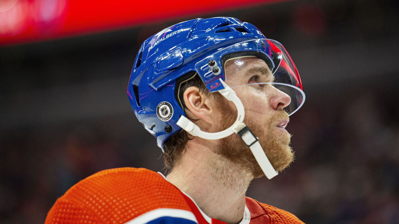 EDMONTON, ALBERTA - OCTOBER 21: Connor McDavid #97 of the Edmonton Oilers looks on during the third period against the Winnipeg Jets at Rogers Place on October 21, 2023 in Edmonton, Alberta, Canada