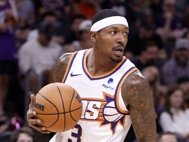 Beal debuts for Suns vs. Bulls, Booker reportedly nearing return