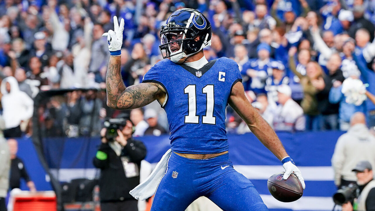 INDIANAPOLIS, INDIANA - OCTOBER 22: Michael Pittman Jr. #11 of the Indianapolis Colts gestures as he scores a touchdown in the fourth quarter against the Cleveland Browns at Lucas Oil Stadium on October 22, 2023 in Indianapolis, Indiana.