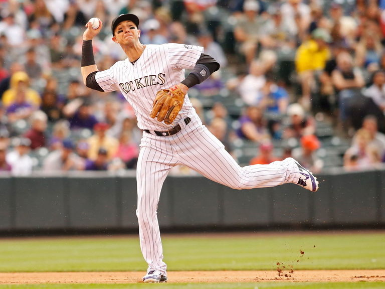 VIDEO: Tulowitzki makes ridiculous jump-throw to nail Suzuki