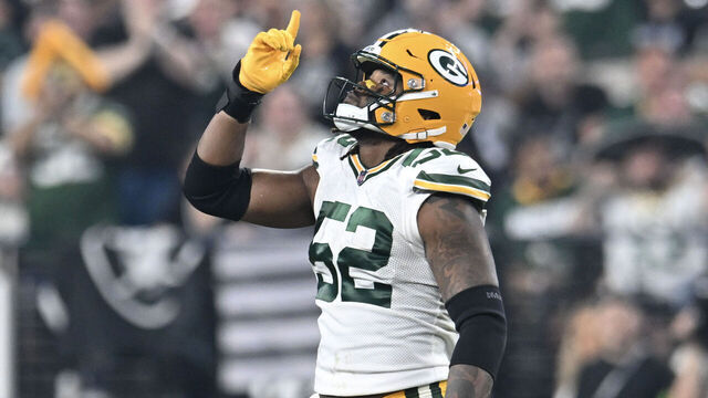 LAS VEGAS, NEVADA - OCTOBER 09: Rashan Gary #52 of the Green Bay Packers celebrates his fourth quarter sack on Jimmy Garoppolo #10 of the Las Vegas Raiders at Allegiant Stadium on October 09, 2023 in Las Vegas, Nevada. The Raiders defeated the Packers 17-13.