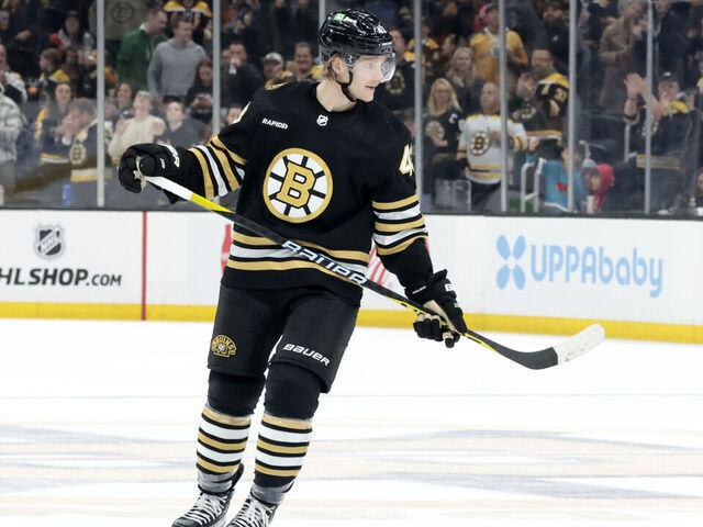 BOSTON, MA - SEPTEMBER 29: Boston Bruins forward Danton Heinen (43) during a game between the Boston Bruins and the Philadelphia Flyers on September 29, 2023, at TD Garden in Boston, Massachusetts.