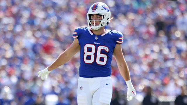 ORCHARD PARK, NEW YORK - OCTOBER 01: Dalton Kincaid #86 of the Buffalo Bills signals during the first quarter against the Miami Dolphins at Highmark Stadium on October 01, 2023 in Orchard Park, New York.