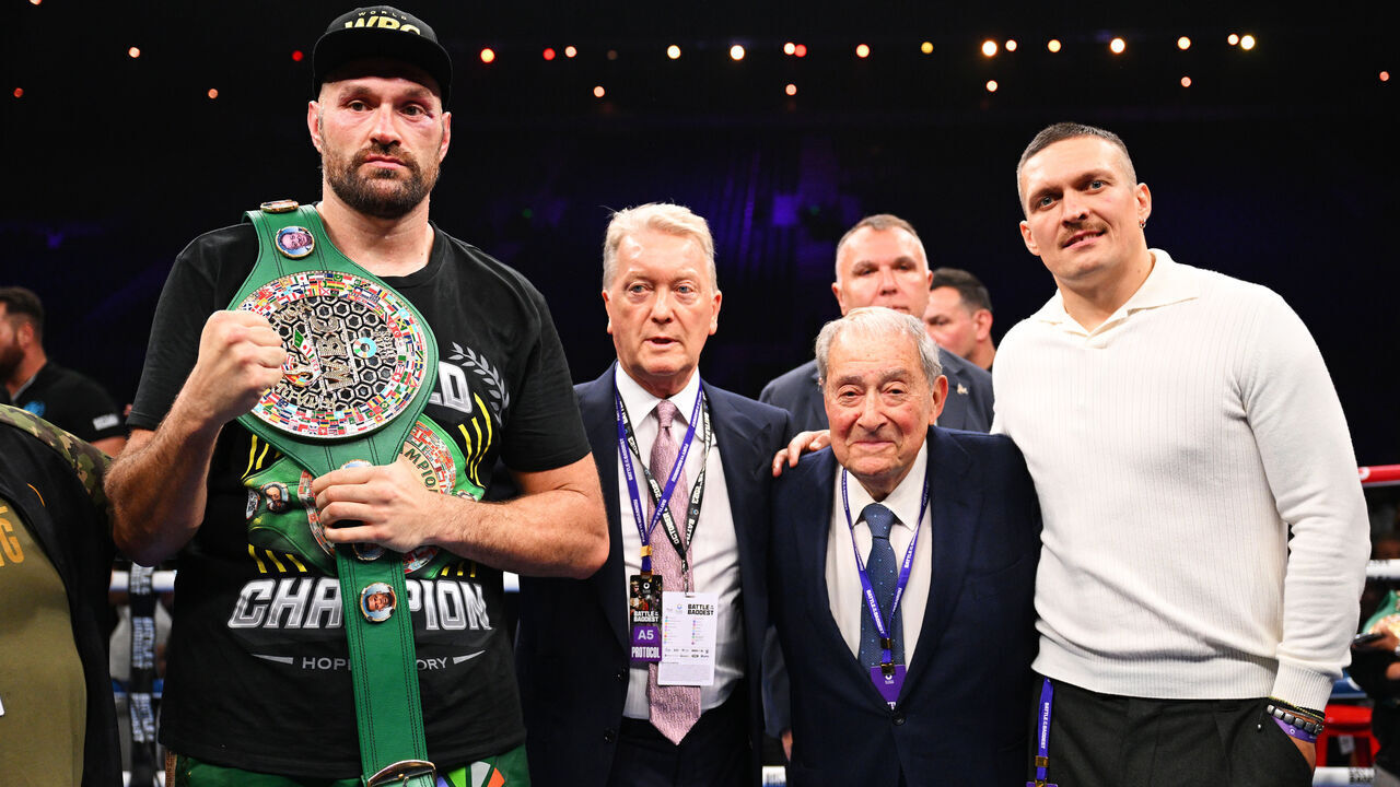 RIYADH, SAUDI ARABIA - OCTOBER 28: (L-R) Tyson Fury, Frank Warren, Boxing promoter of Queensberry boxing, Bob Arum, Boxing promoter of Top Rank Boxing and Oleksandr Usyk pose for a photo after the Heavyweight fight between Tyson Fury and Francis Ngannou at Boulevard Hall on October 28, 2023 in Riyadh, Saudi Arabia.