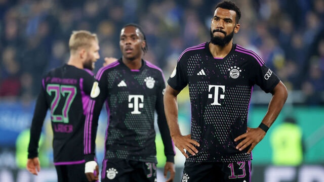 SAARBRUECKEN, GERMANY - NOVEMBER 01: Eric Maxim Choupo-Moting of Bayern Munich reacts during the DFB cup second round match between 1. FC Saarbrücken and FC Bayern München at Ludwigsparkstadion on November 01, 2023 in Saarbruecken, Germany.