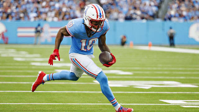 NASHVILLE, TENNESSEE - OCTOBER 29: DeAndre Hopkins #10 of the Tennessee Titans runs a pass in for a touchdown during the game against the Atlanta Falcons at Nissan Stadium on October 29, 2023 in Nashville, Tennessee. The Titans defeated the Falcons 28-23.