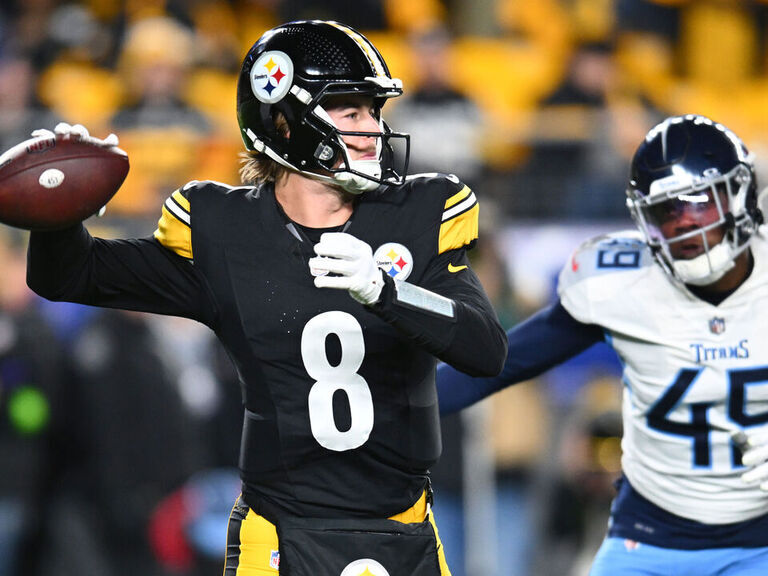 Pickett's Late TD Pass Elevates Steelers Past Levis, Titans | TheScore.com