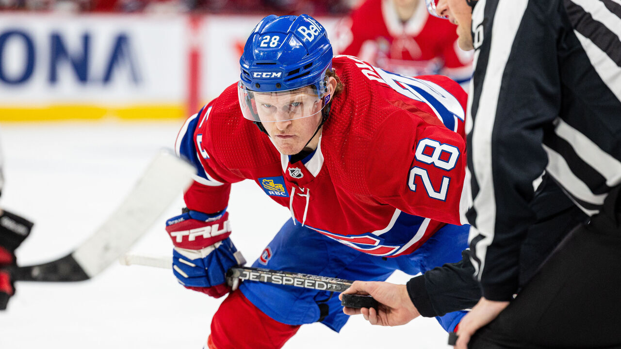 MONTREAL, CANADA - FEBRUARY 25: Christian Dvorak #28 of the Montreal Canadiens looks on at a face-off during the first period of the NHL regular season game between the Montreal Canadiens and the Ottawa Senators at the Bell Centre on February 25, 2023 in Montreal, Quebec, Canada.