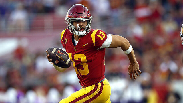 LOS ANGELES, CALIFORNIA - NOVEMBER 04: Caleb Williams #13 of the USC Trojans runs the ball against the Washington Huskies in the first quarter at United Airlines Field at the Los Angeles Memorial Coliseum on November 04, 2023 in Los Angeles, California.