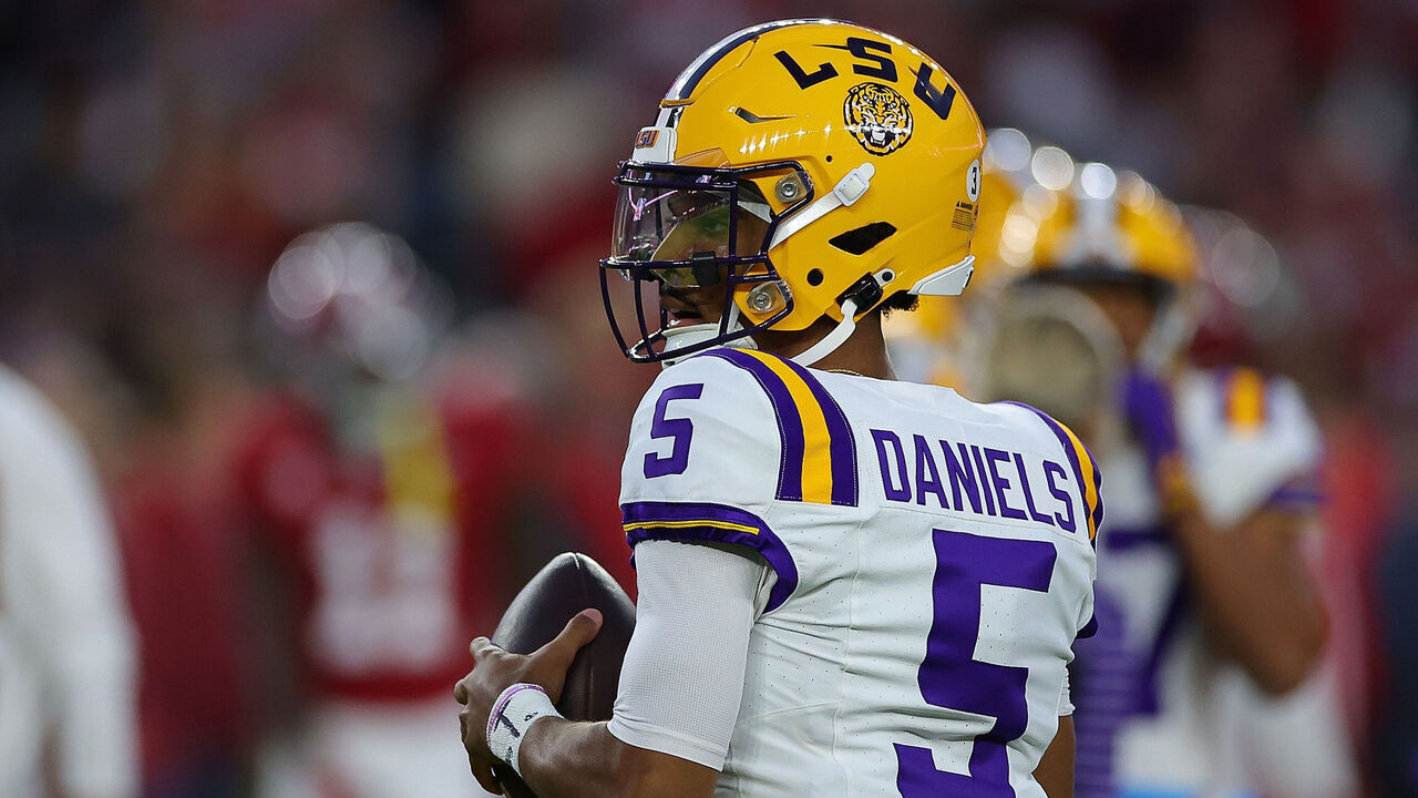 TUSCALOOSA, ALABAMA - NOVEMBER 04: Jayden Daniels #5 of the LSU Tigers warms up prior to facing the Alabama Crimson Tide at Bryant-Denny Stadium on November 04, 2023 in Tuscaloosa, Alabama.