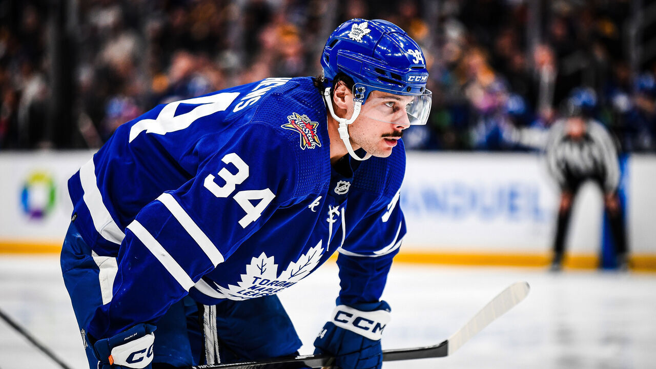 BOSTON, MASSACHUSETTS - NOVEMBER 02: Auston Matthews #34 of the Toronto Maple Leafs prepares for a face-off during the second period against the Boston Bruins at TD Garden on November 02, 2023 in Boston, Massachusetts.